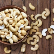 Kacang Favorit saat Lebaran, Ini Cara Pilih Kacang Mete, Jangan Asal Beli